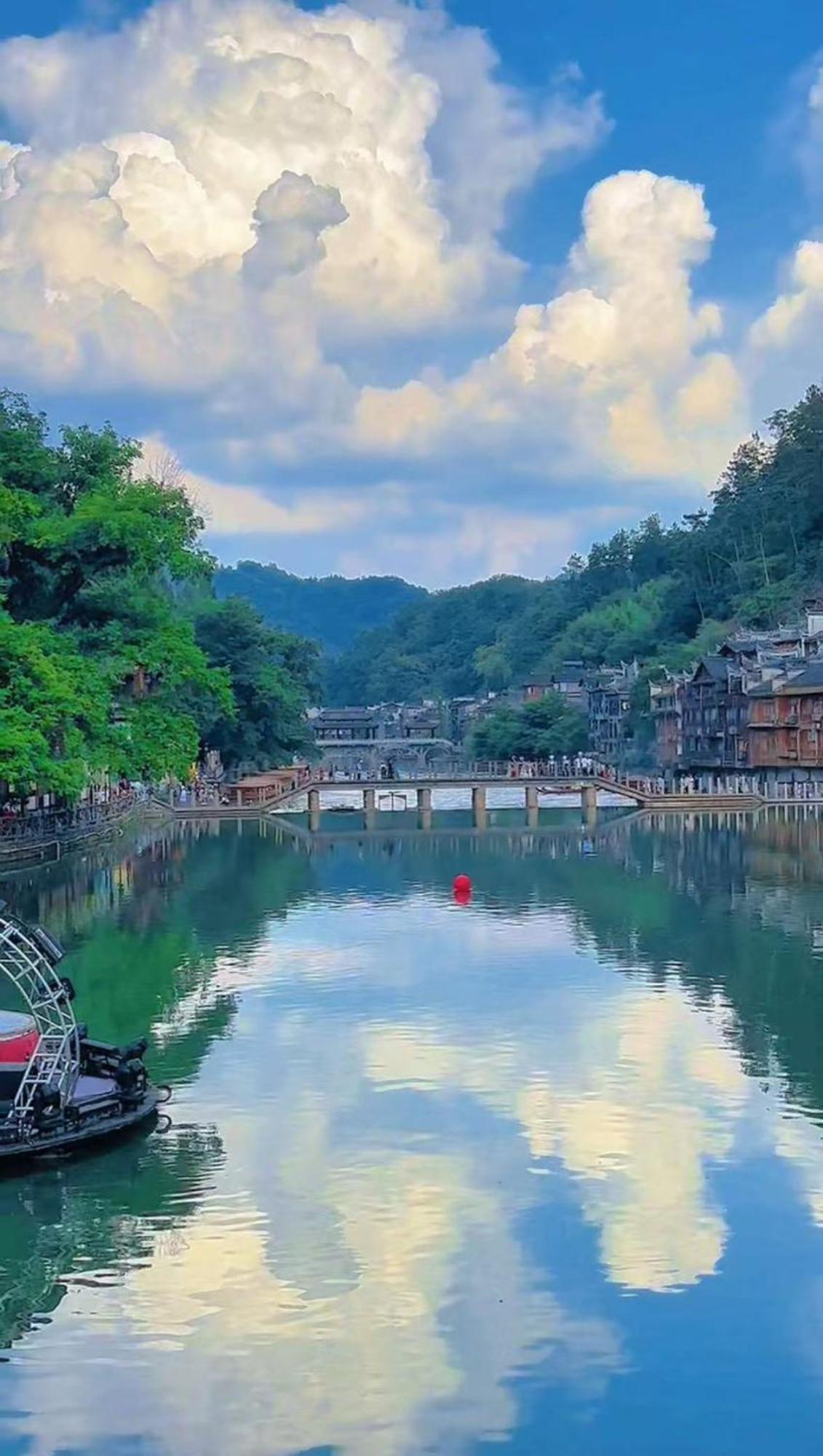 Fenghuang Memory Linjiang Inn Eksteriør billede