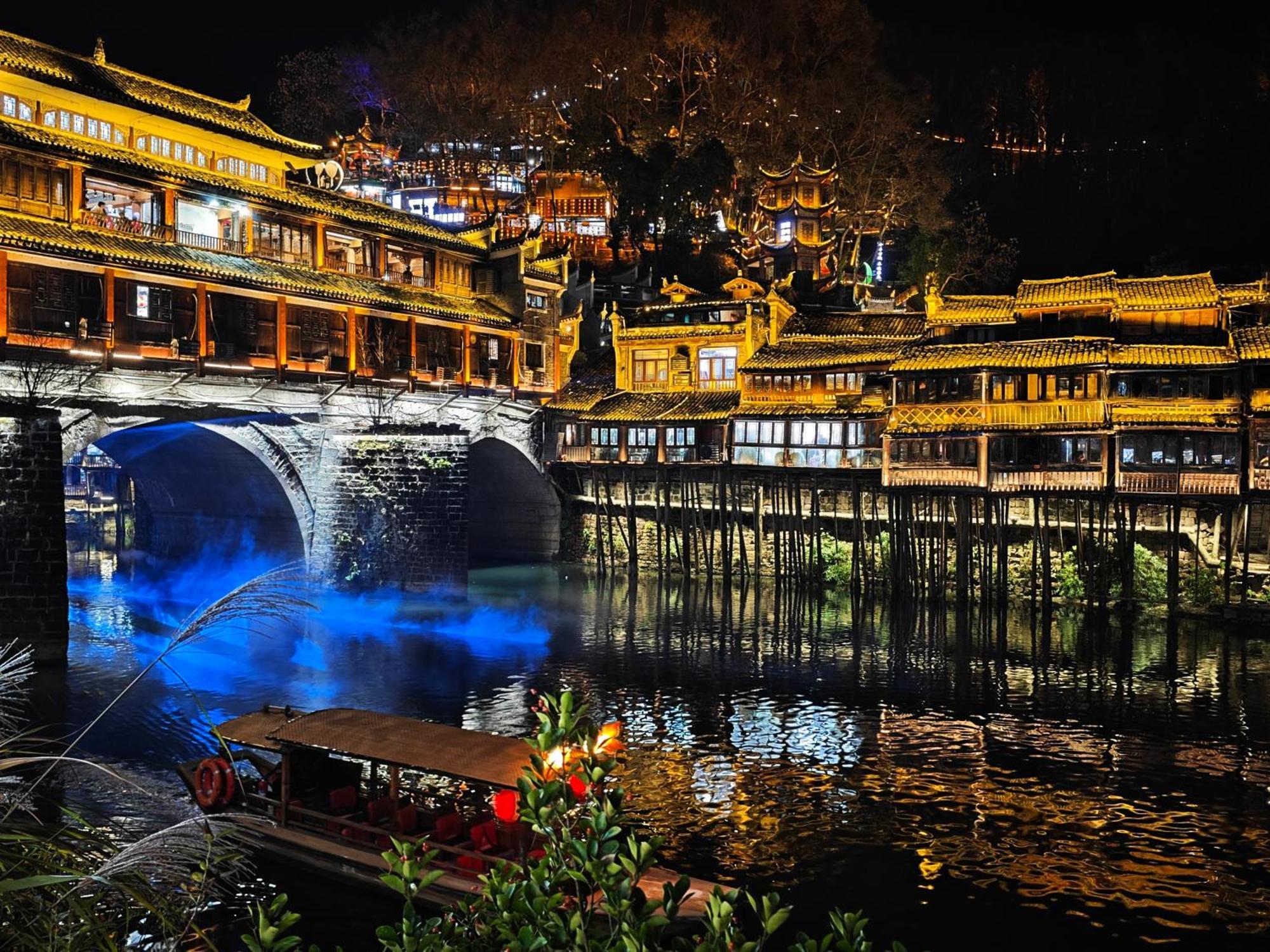 Fenghuang Memory Linjiang Inn Eksteriør billede
