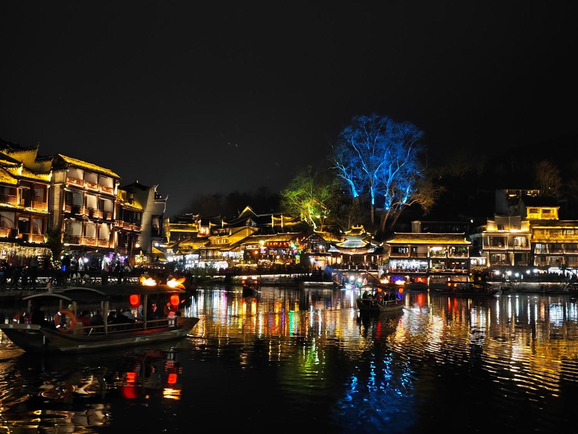 Fenghuang Memory Linjiang Inn Eksteriør billede