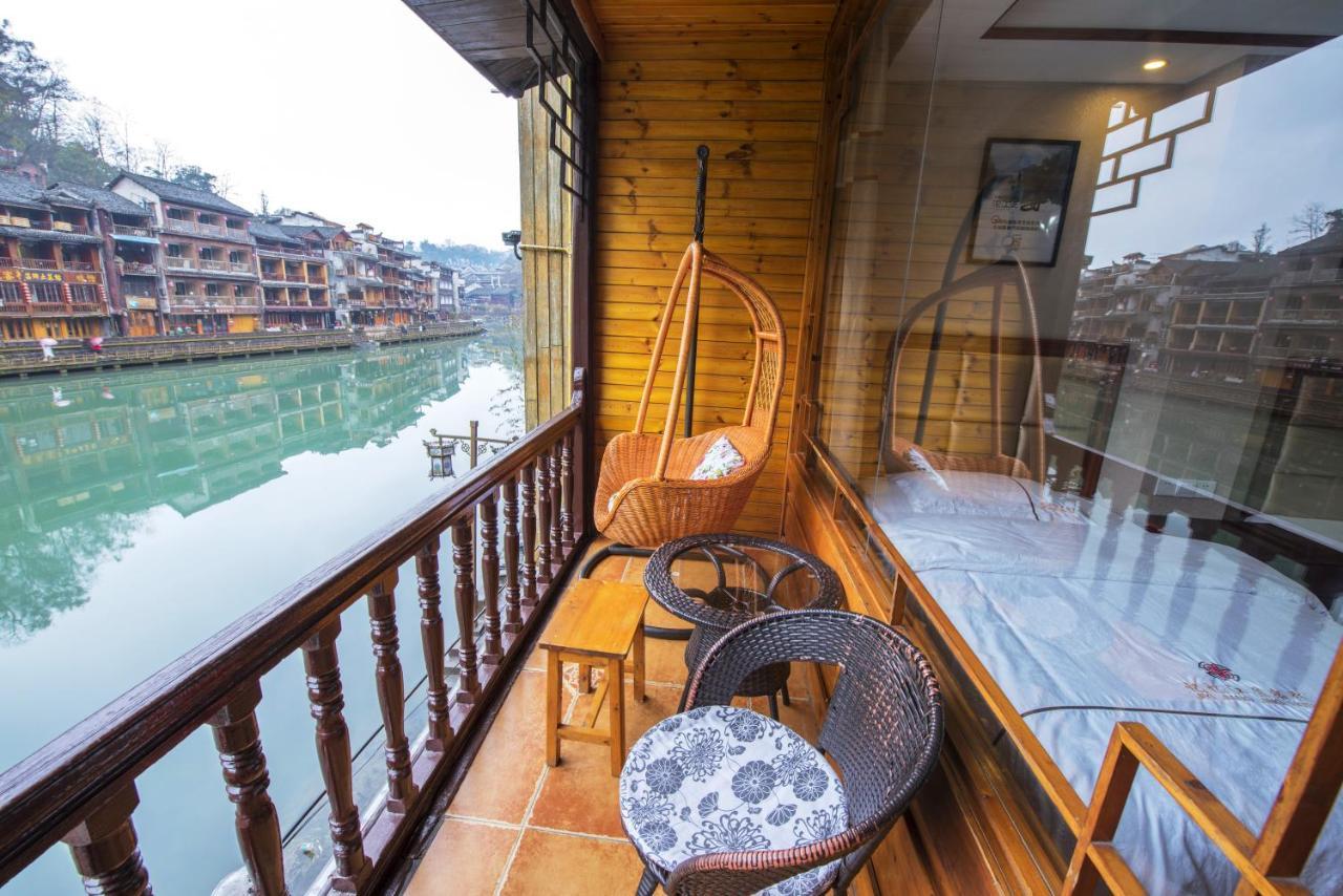 Fenghuang Memory Linjiang Inn Eksteriør billede